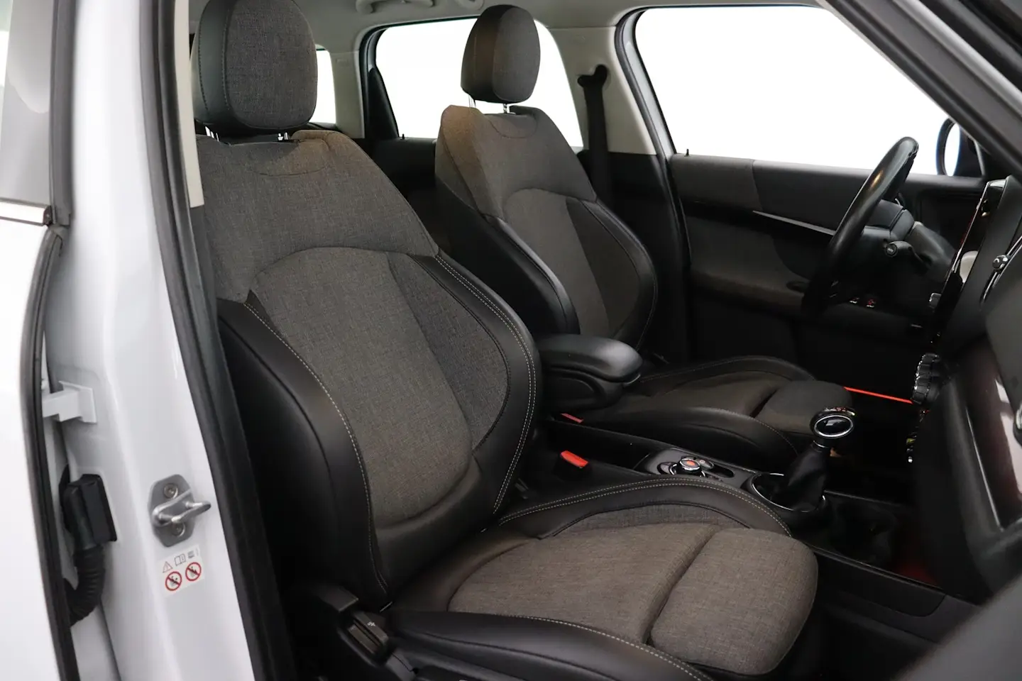 Car Image - 3mmf67eePqCaNEiIvj4zZX