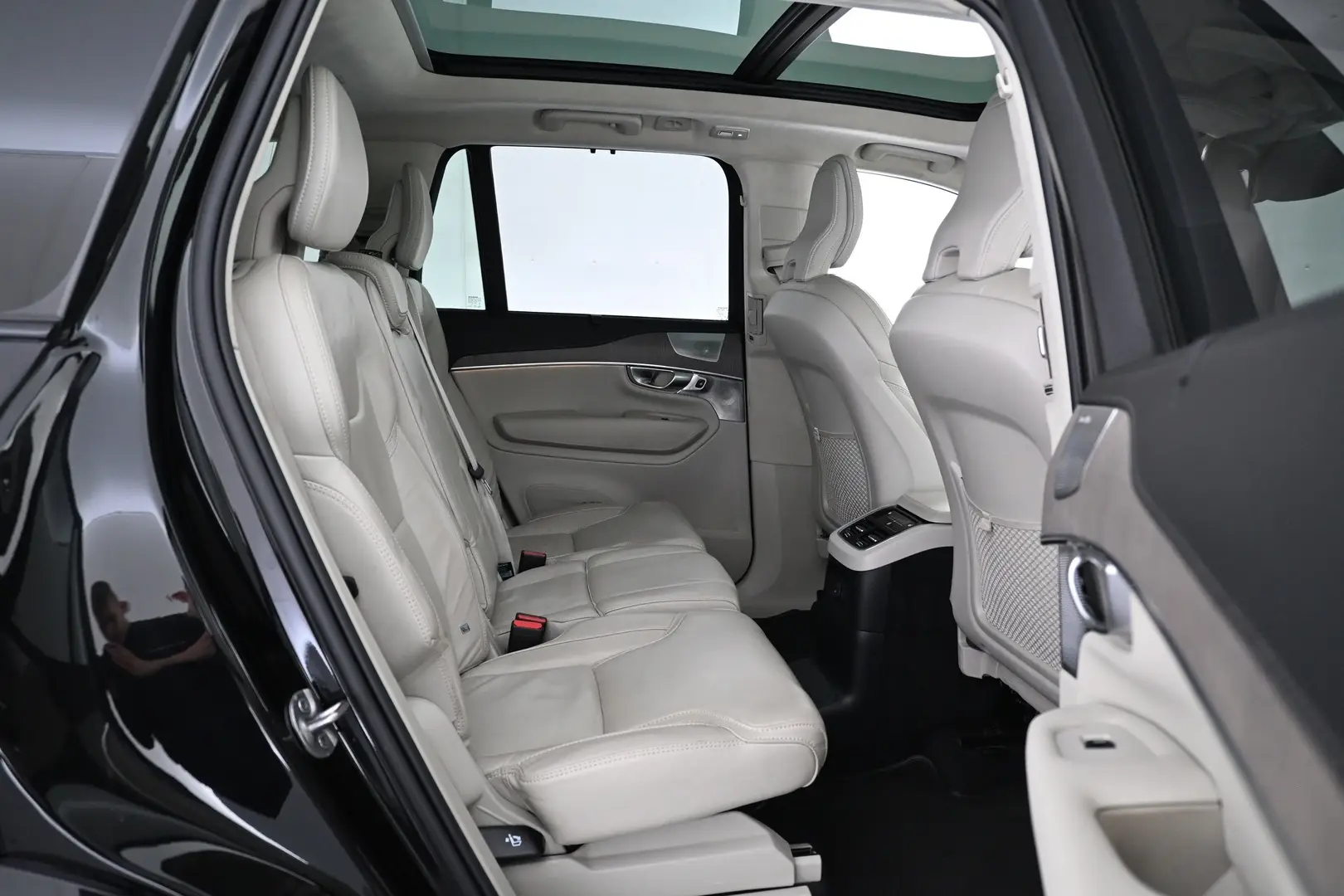 Car Image - 4ZqDTRsvlGS4CrOULpnCnd