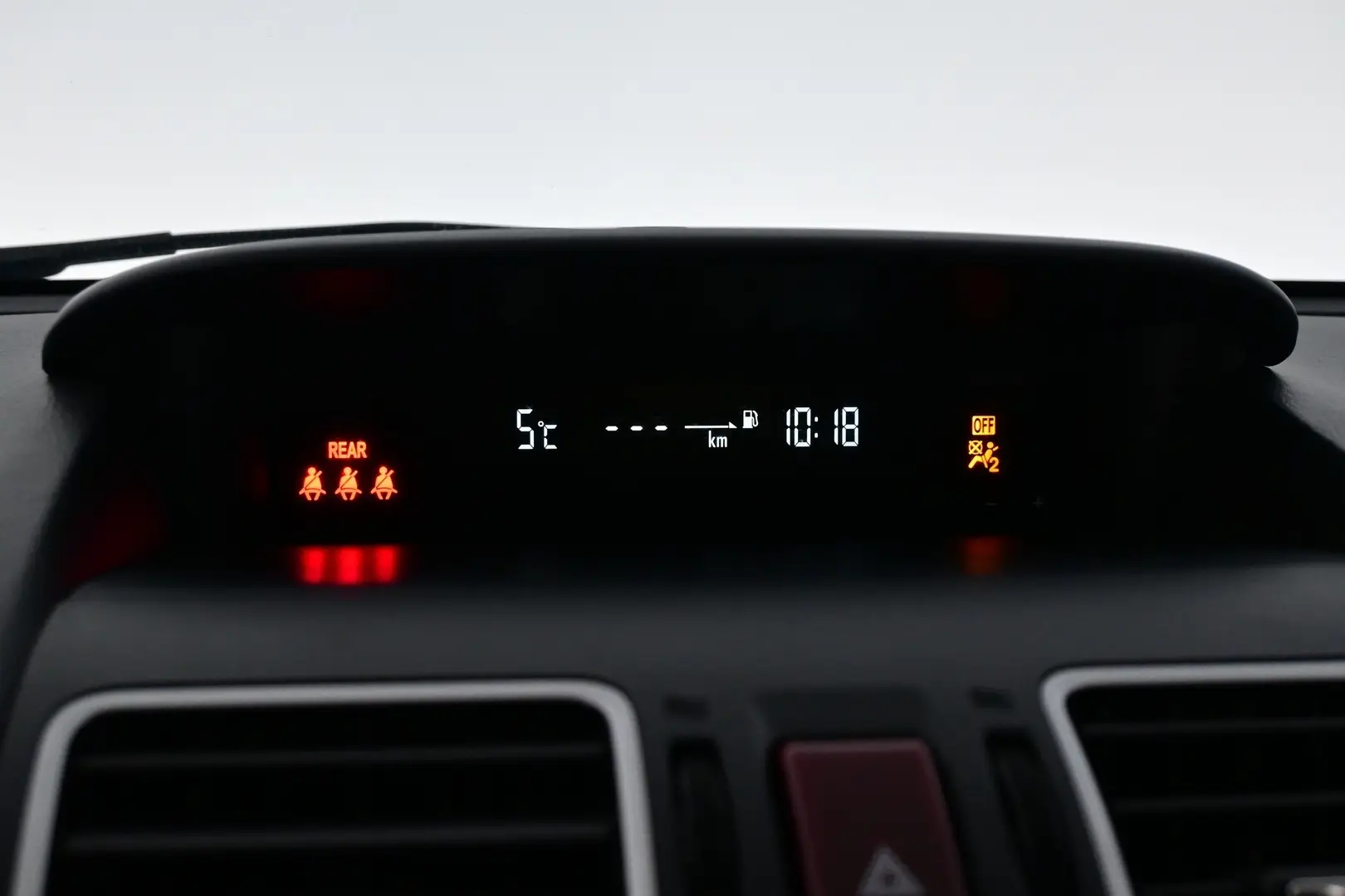 Car Image - 19M2fr5a8EzpOO7DLzUpuu