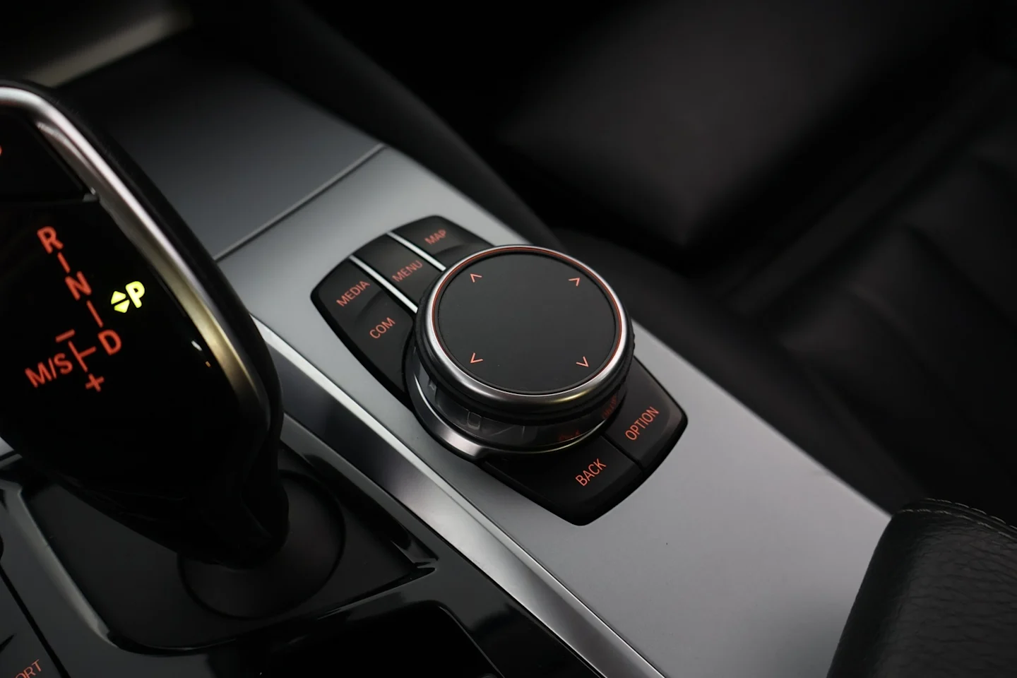 Car Image - 1nWlENejLu9se5XcZMLbml