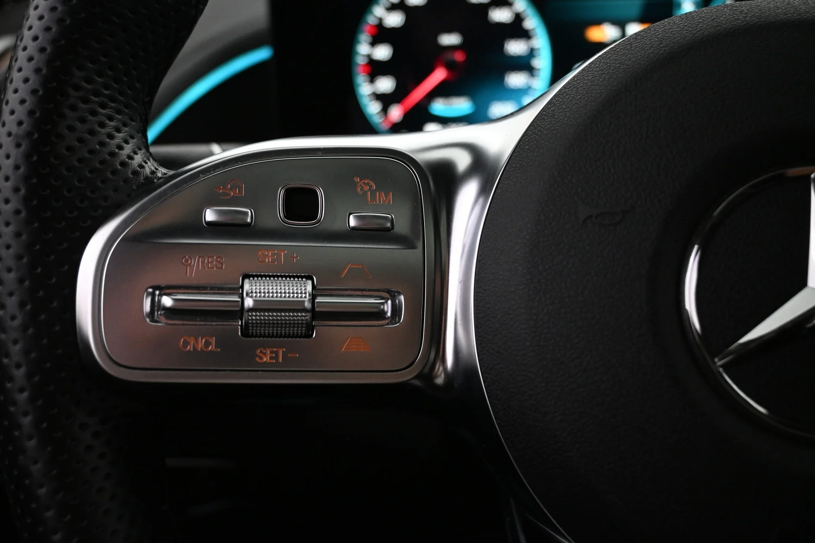 Car Image - 35leJI3dj11hoZIh6PdWgq