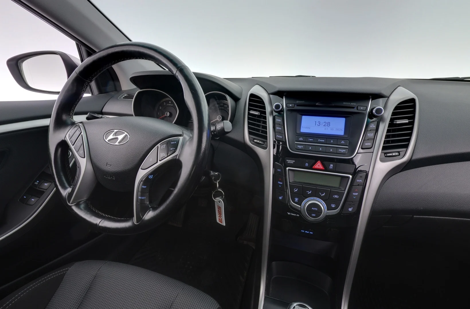 Car Image - 1TkN1u28u2hk4rjPWGfQKJ