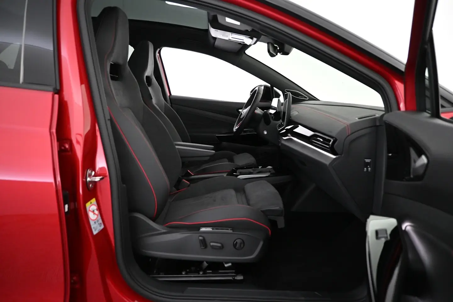 Car Image - 4yYGqEBwZl164CDc6fuS53