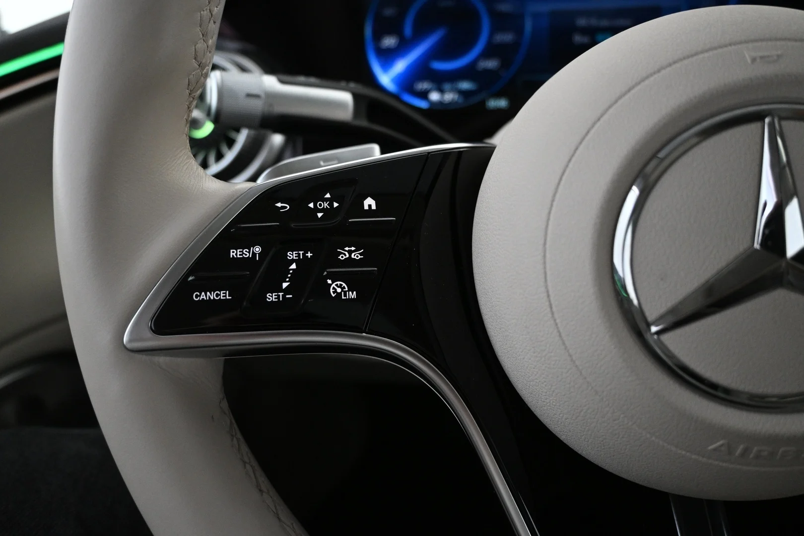 Car Image - 6W8OQUc2bBHAhpTRqgRcbM