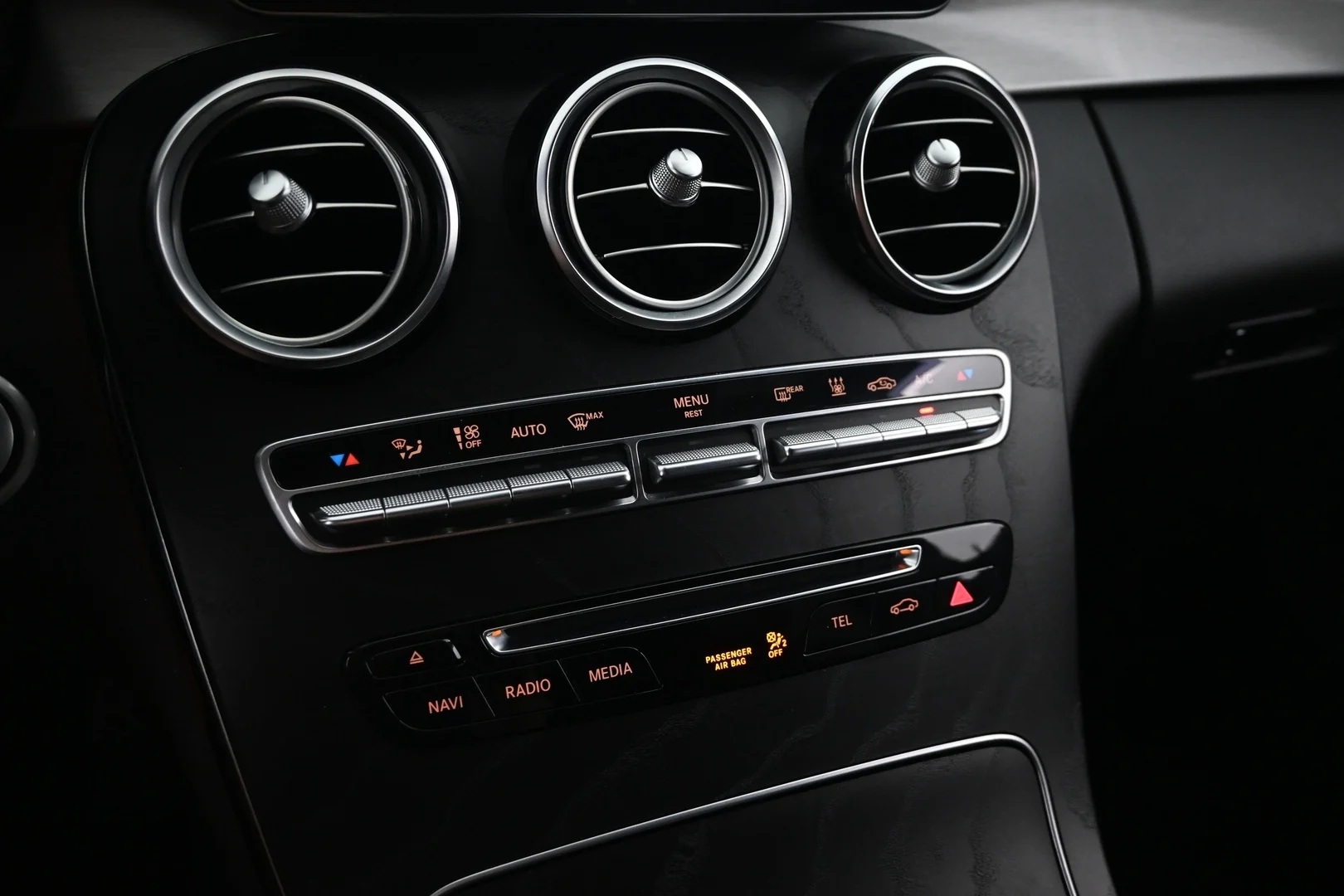 Car Image - 7LNFkVpi1e64AKxoSotI8o