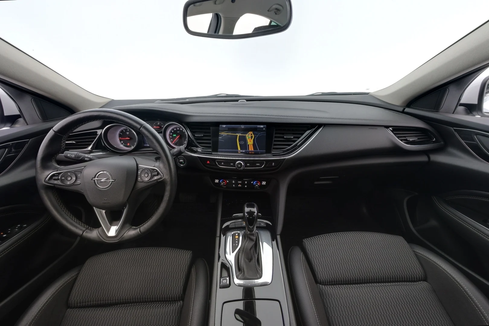 Car Image - 76uv2r0C7kKedxoTFnXVFf
