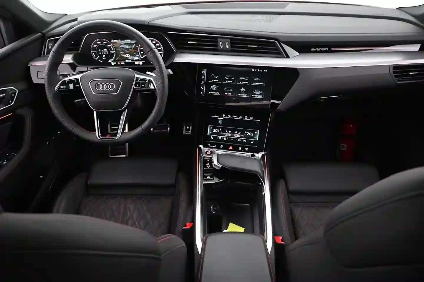 Car Image - 79TG8GiCDd5e8RDns5ghYe