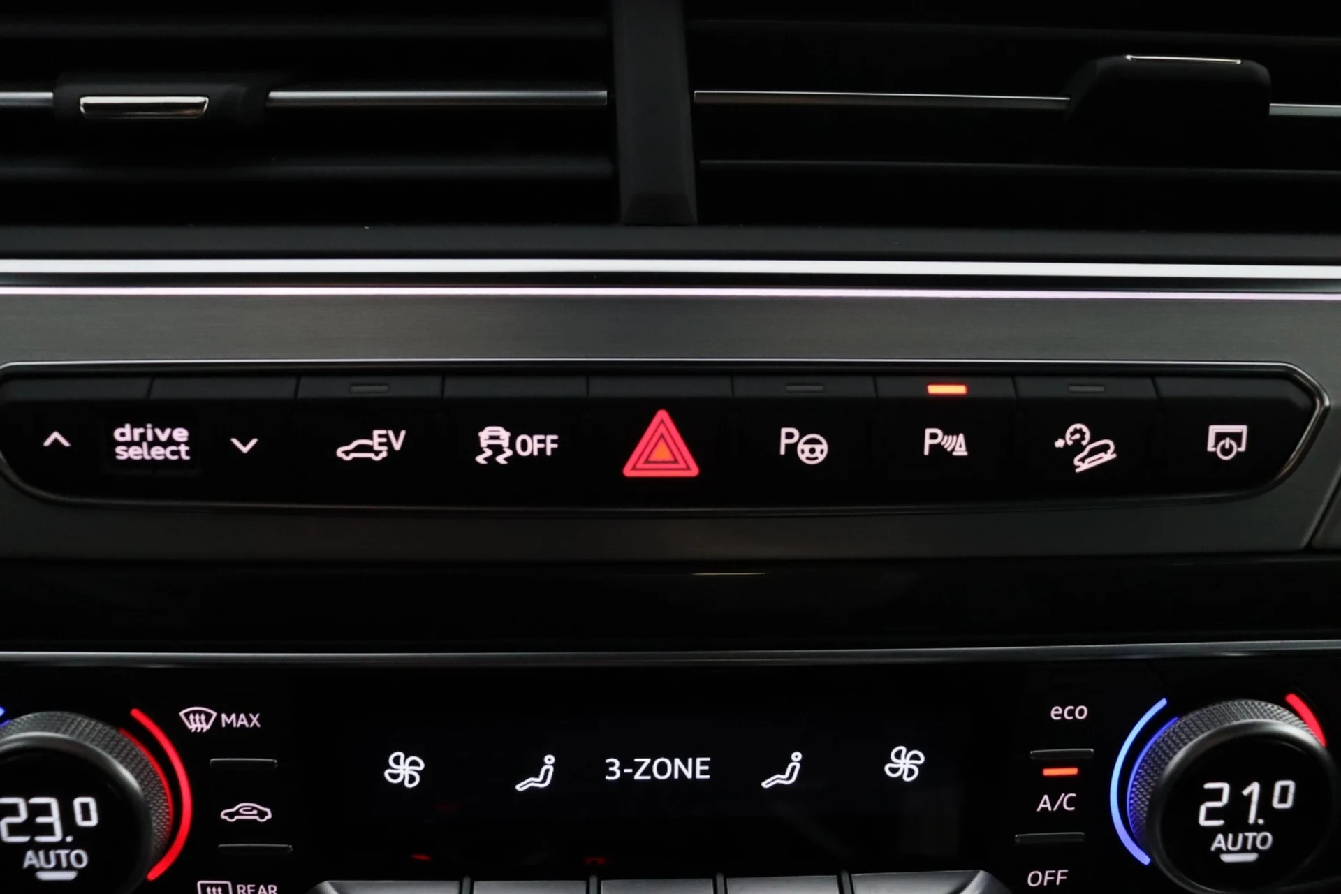 Car Image - ydWVRwgsLxSmb7zYvQ2fG