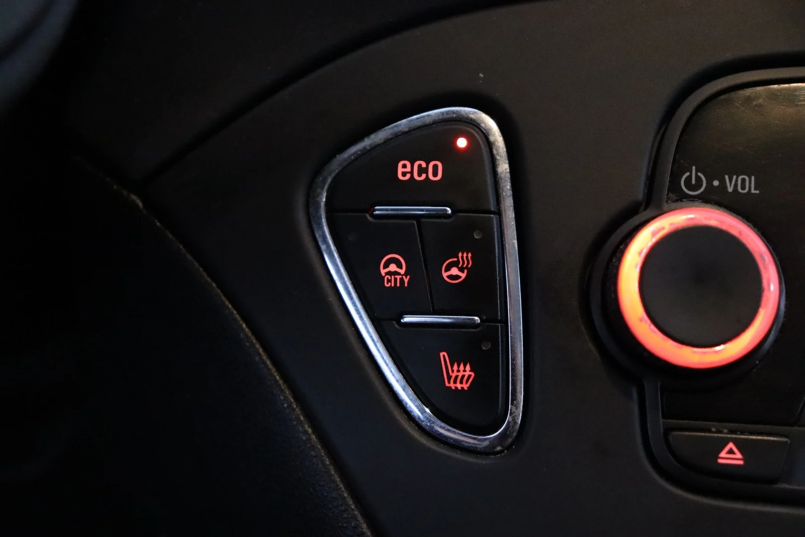 Car Image - 3D8P4cFbMTKtgvNBO8tri2