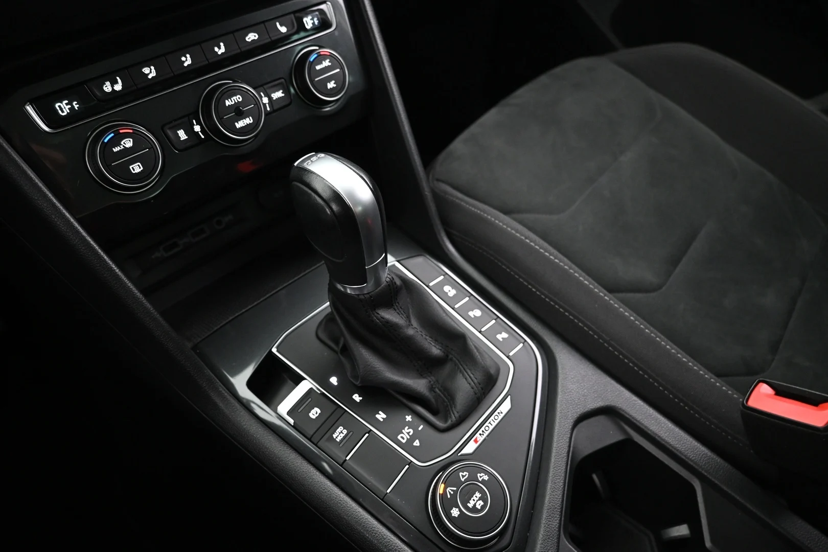 Car Image - 1DKixsXZqbGrLz0NB9OMaP