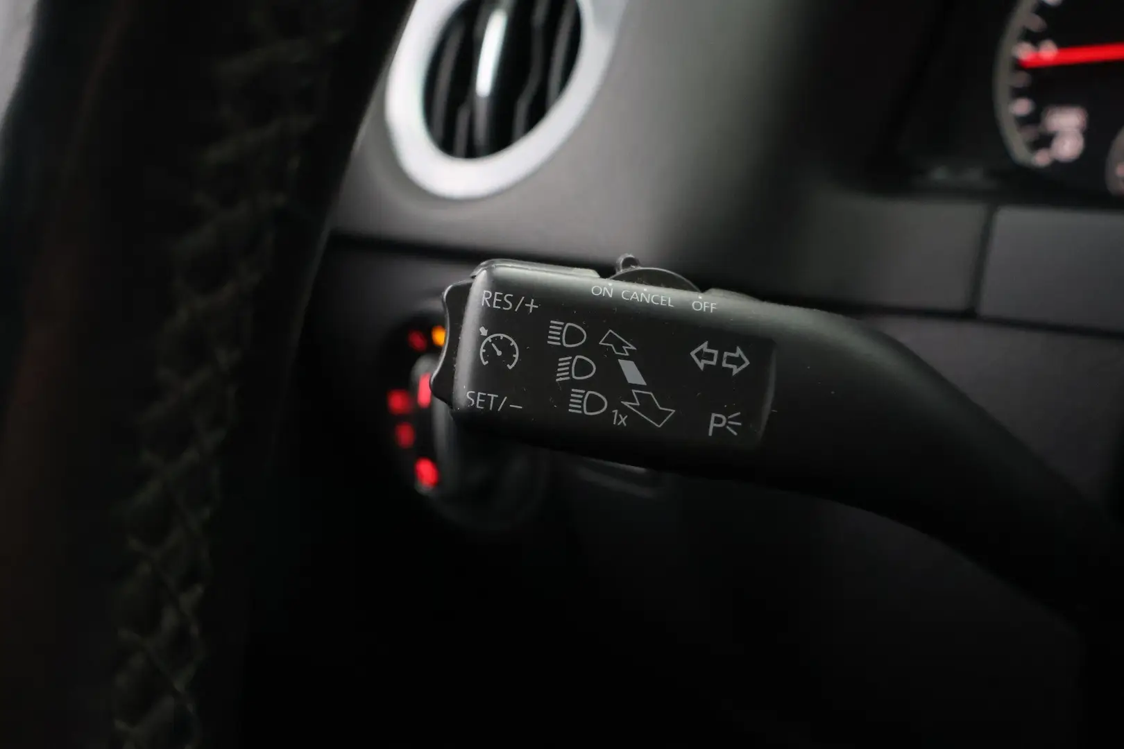 Car Image - 309mnchTk2vuSPaSA9E93