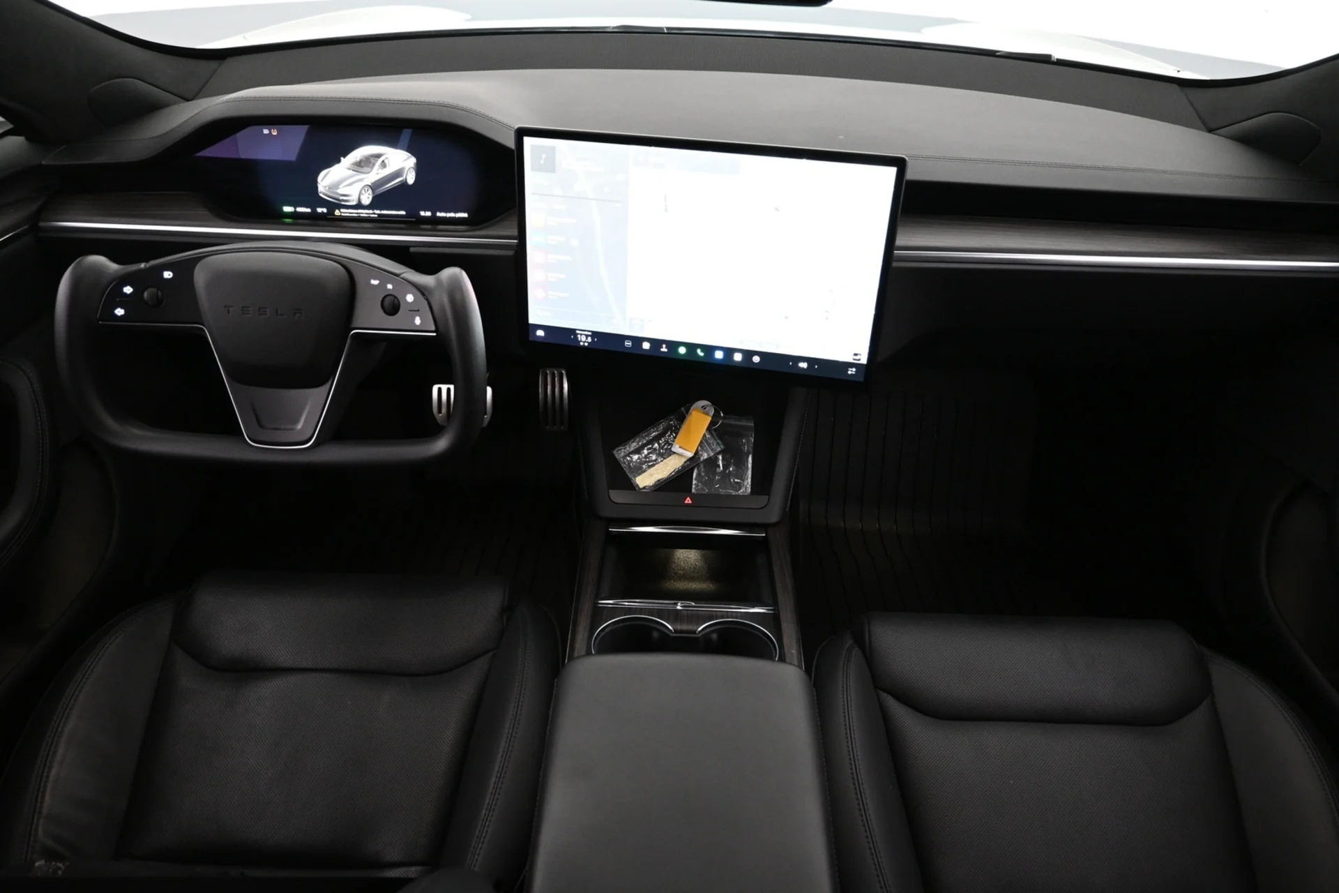 Car Image - 6vIkF36FbUxfPrQAL69Drq