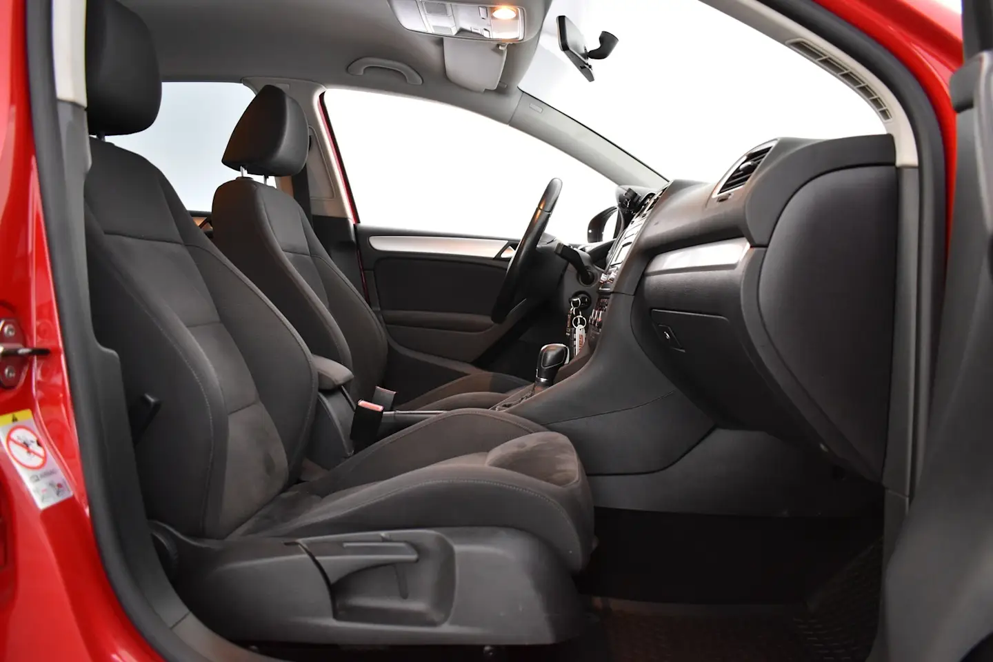Car Image - U9wVbRSrPyE72RPI17XxM