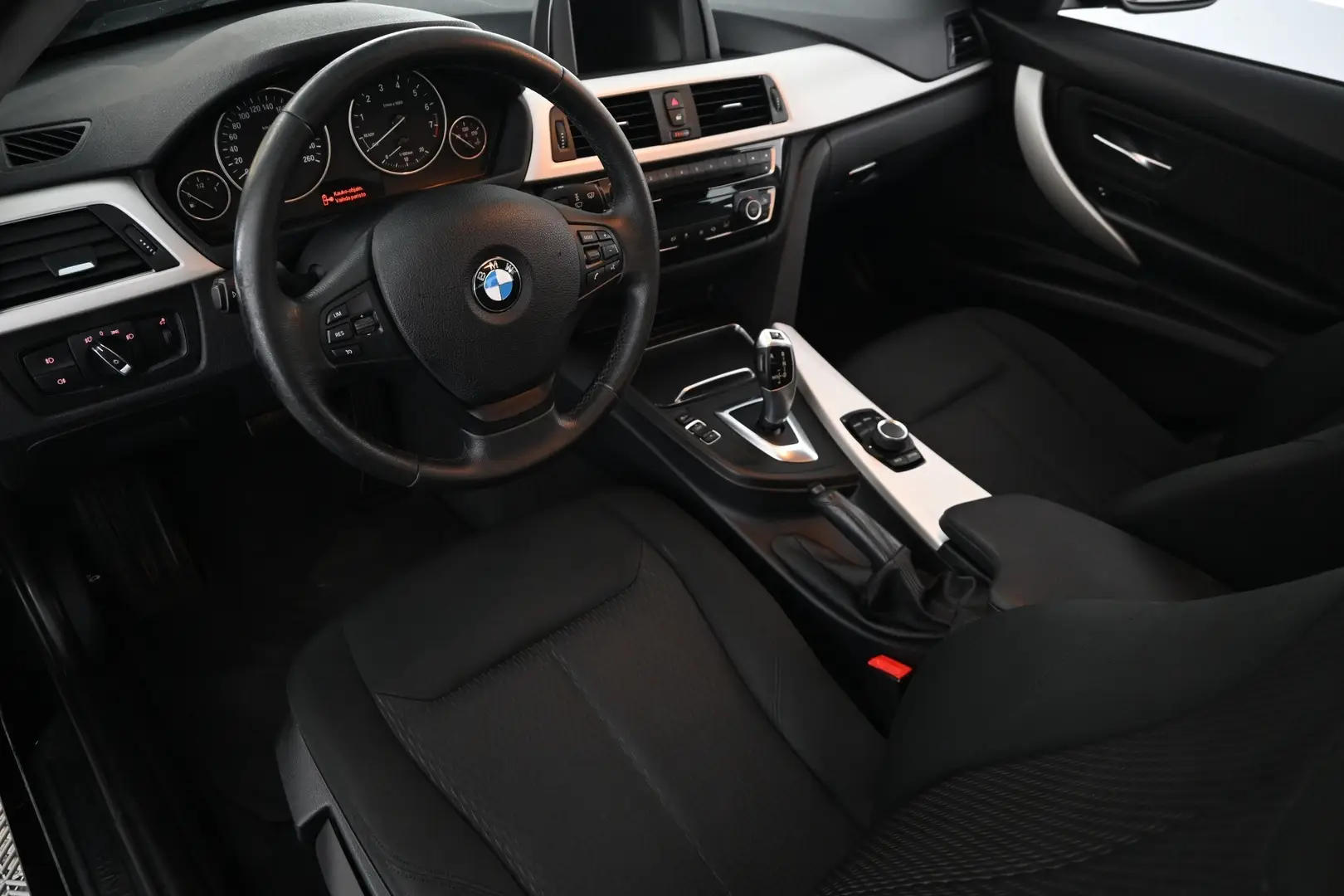 Car Image - 2nuCzqbDyf6WphJR4p8GSh