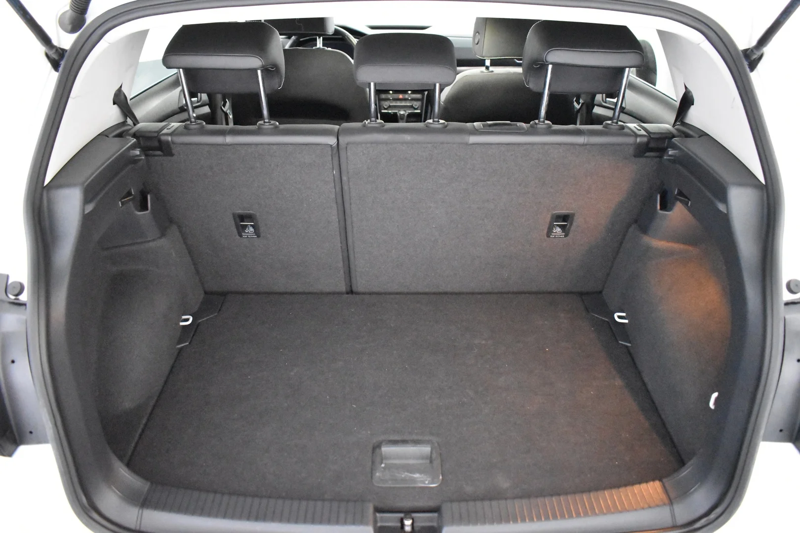 Car Image - miiHFFeRqROp6uGVVILHP