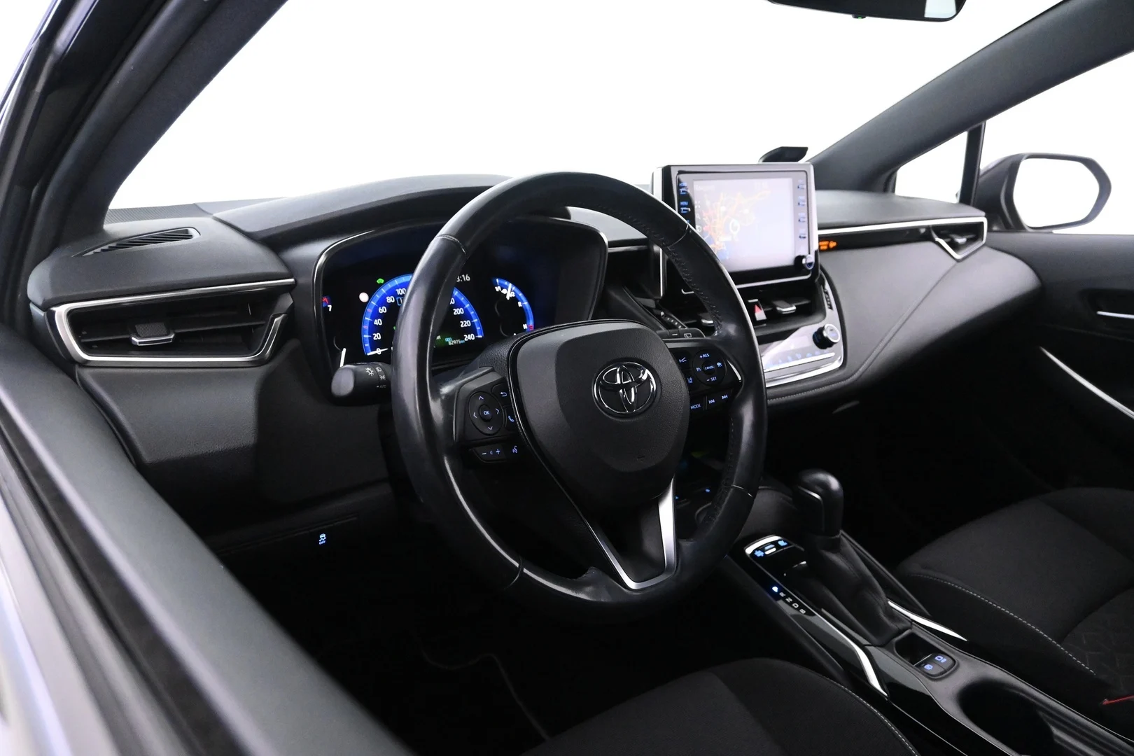 Car Image - 4efchPgBh3B0PKwiBlJhpX