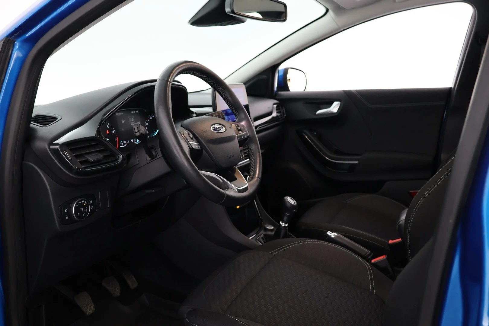 Car Image - 2zQE2SRdbljJZNsakQb9di