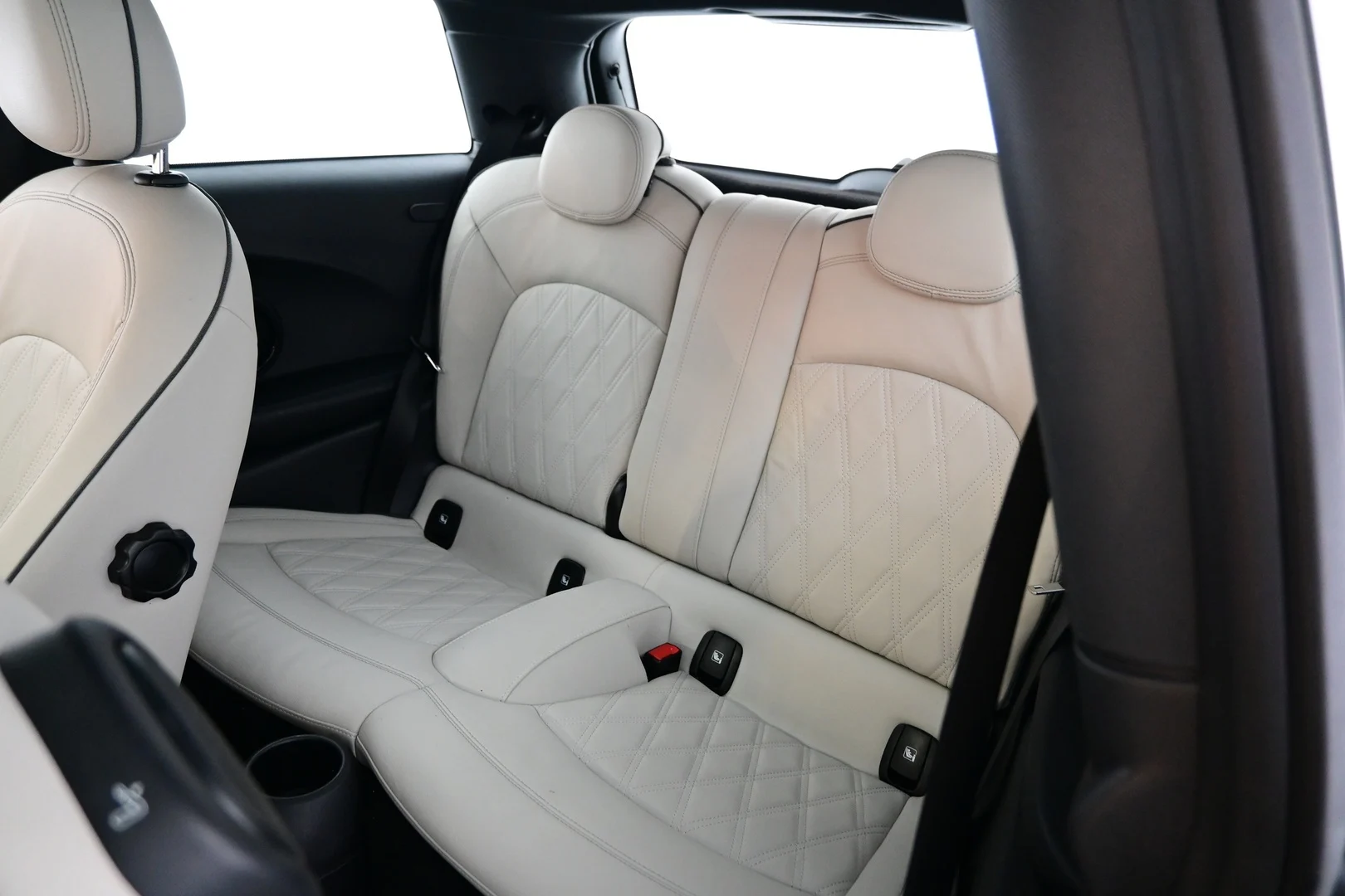 Car Image - 3gpPLHsBQEWrGCGRpIfZHS