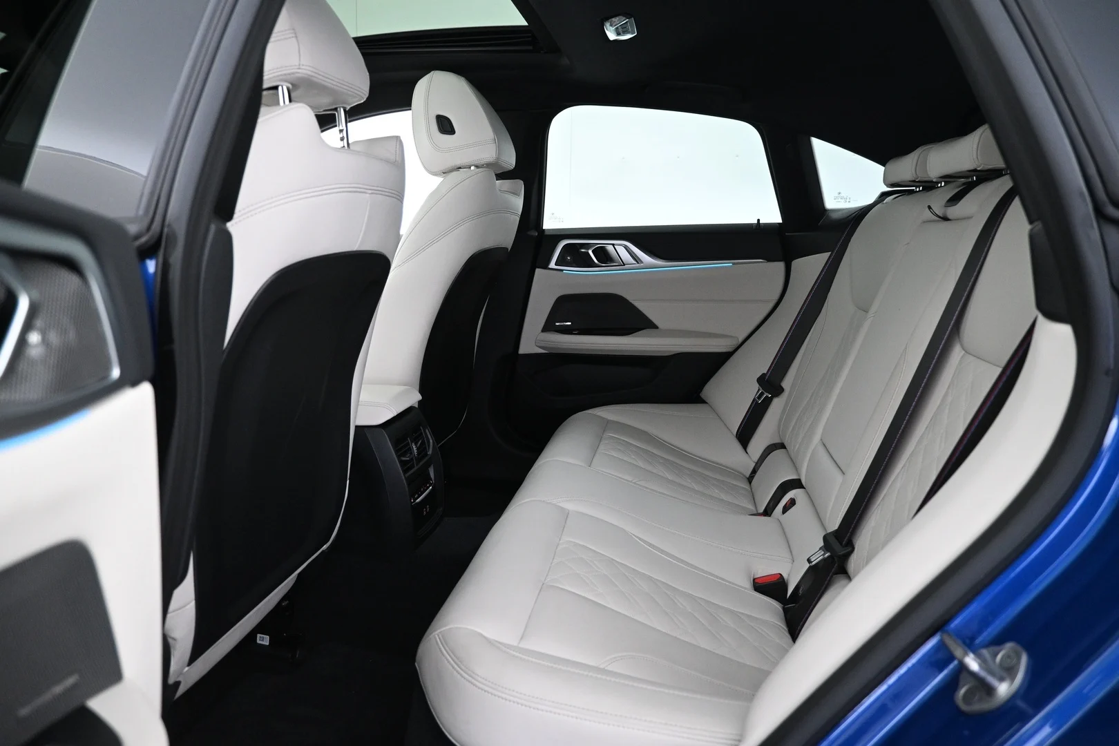 Car Image - 2JBZvxN92y9Liv4MJbcXZE