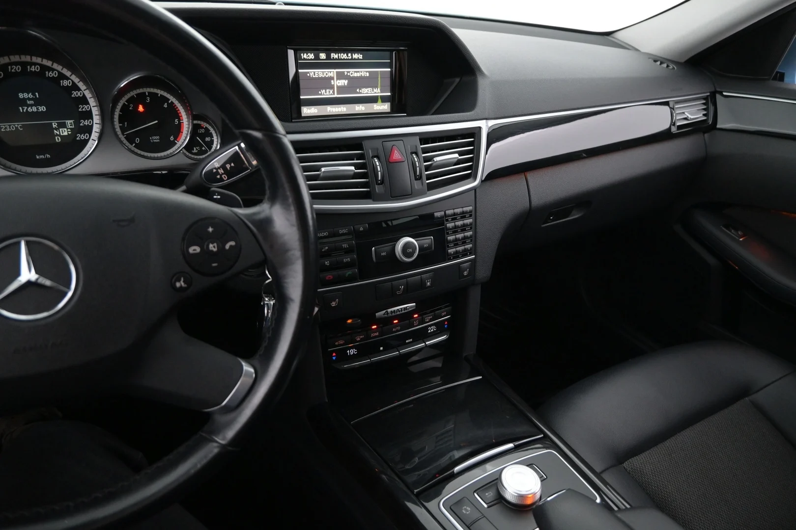 Car Image - 2F25P1isNs5zFWkYgyPdMM