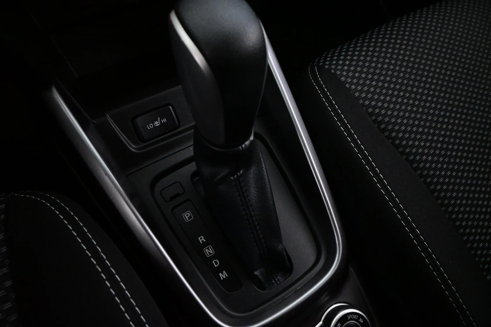 Car Image - 3henFChgEybtG8uc4QLBcE