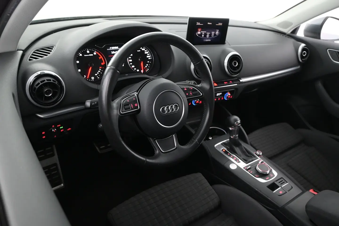 Car Image - ieNdAIYuROZc9wvjiRVPw
