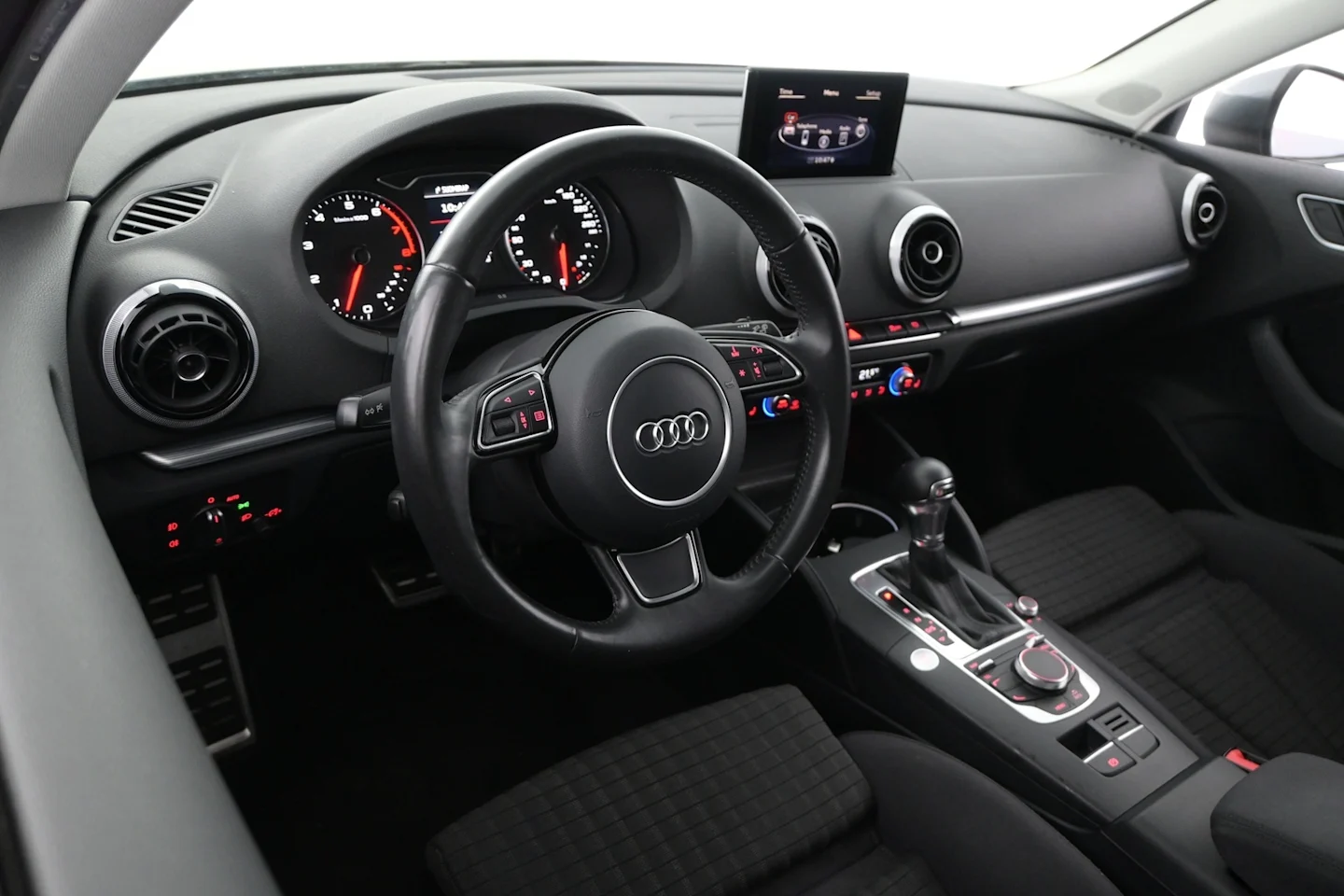 Car Image - ieNdAIYuROZc9wvjiRVPw