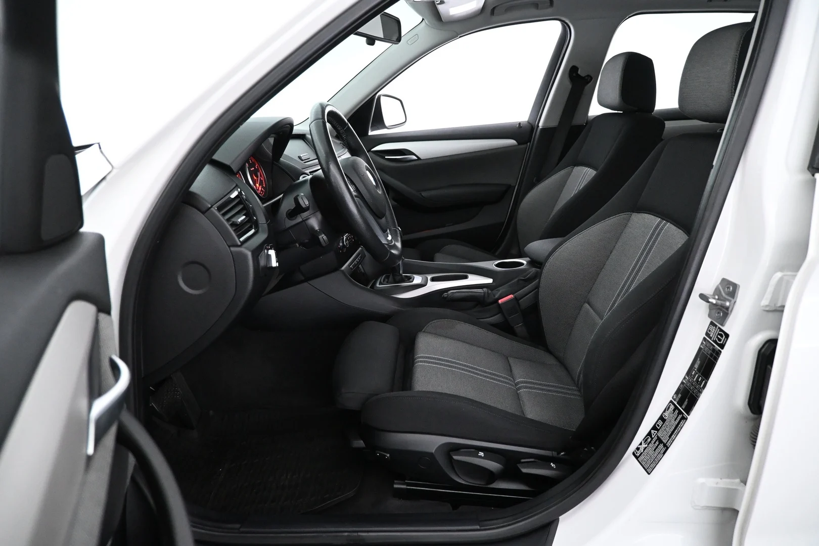 Car Image - 5mCyS7xm1gecnRqReXiBvy