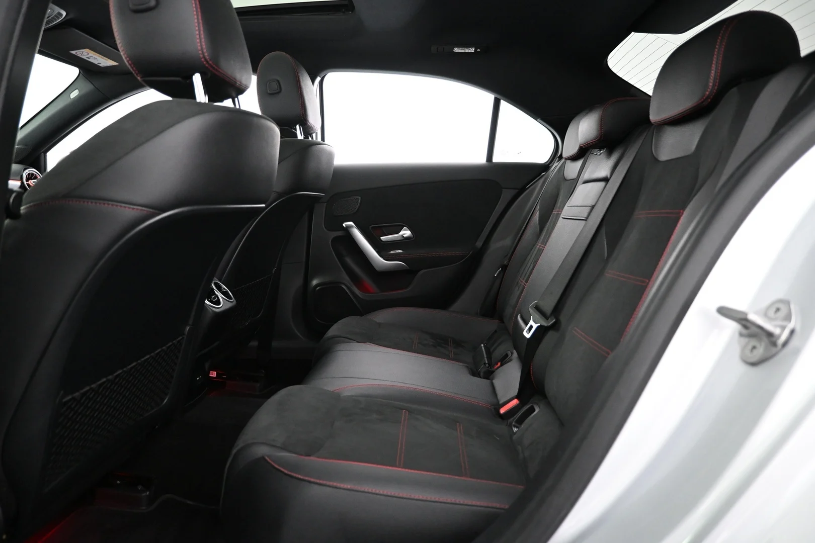 Car Image - 2LoqmpisSTPi7fncShVfVF