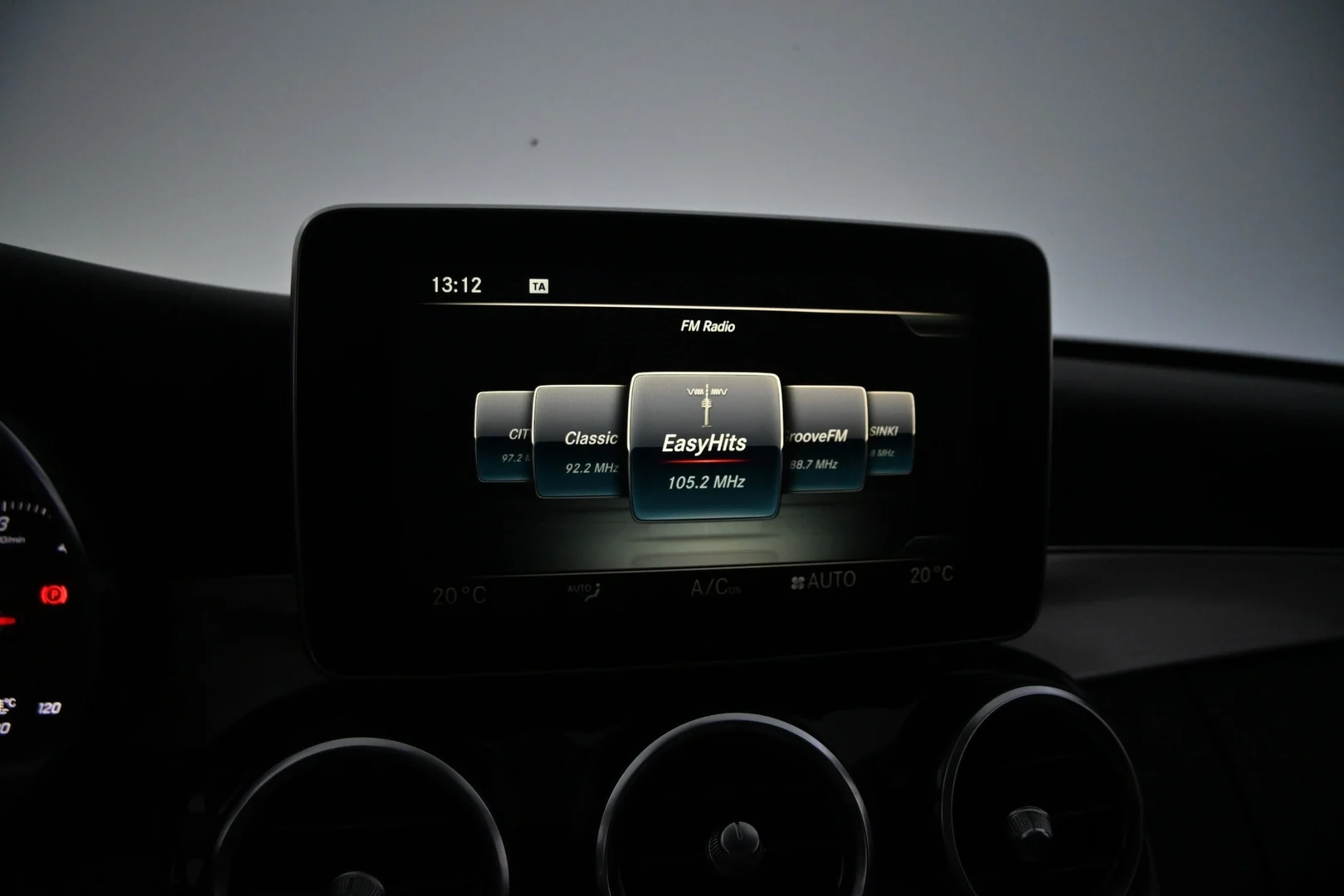 Car Image - 3ncit7Md3zDaRYO2VLOXhf