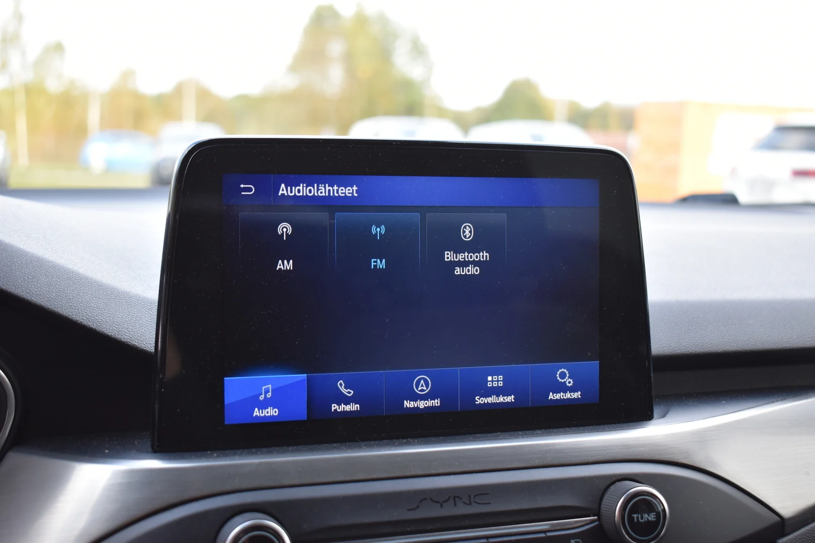 Car Image - 1Mj2m2EsLL0AALAh2j1haL