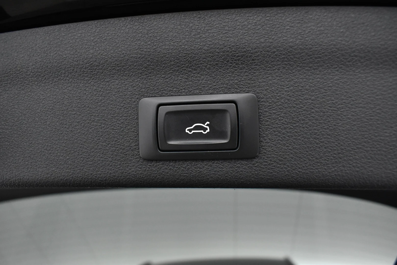 Car Image - 5IulBvw0dADNAPF5GGUc1L
