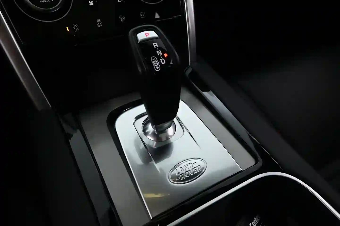 Car Image - 3HSpg8HLIiQh6kSnaHYRe7