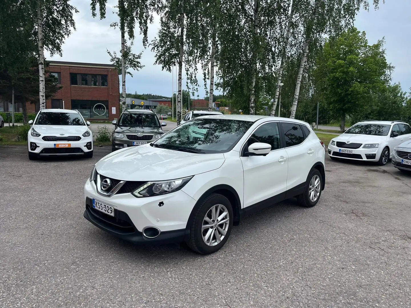 Car Image - 7LHjxY44t3lXNIgHcXmk5S