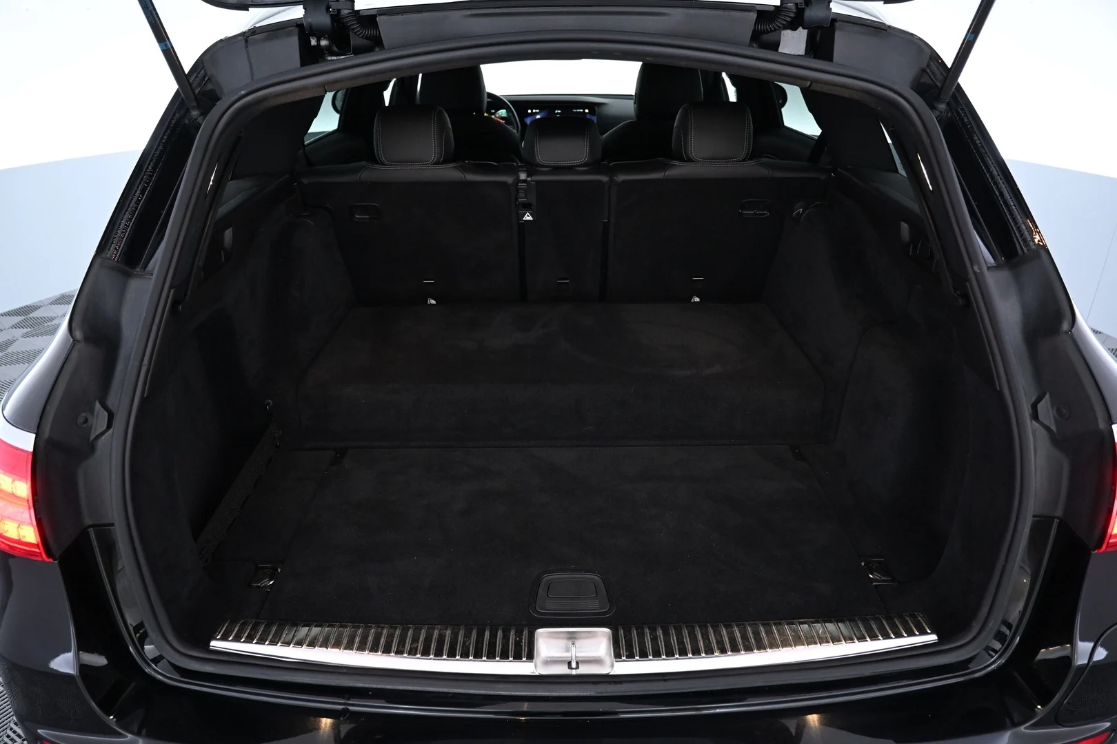 Car Image - 1Zfshb6GMeyatbch5xtbsX