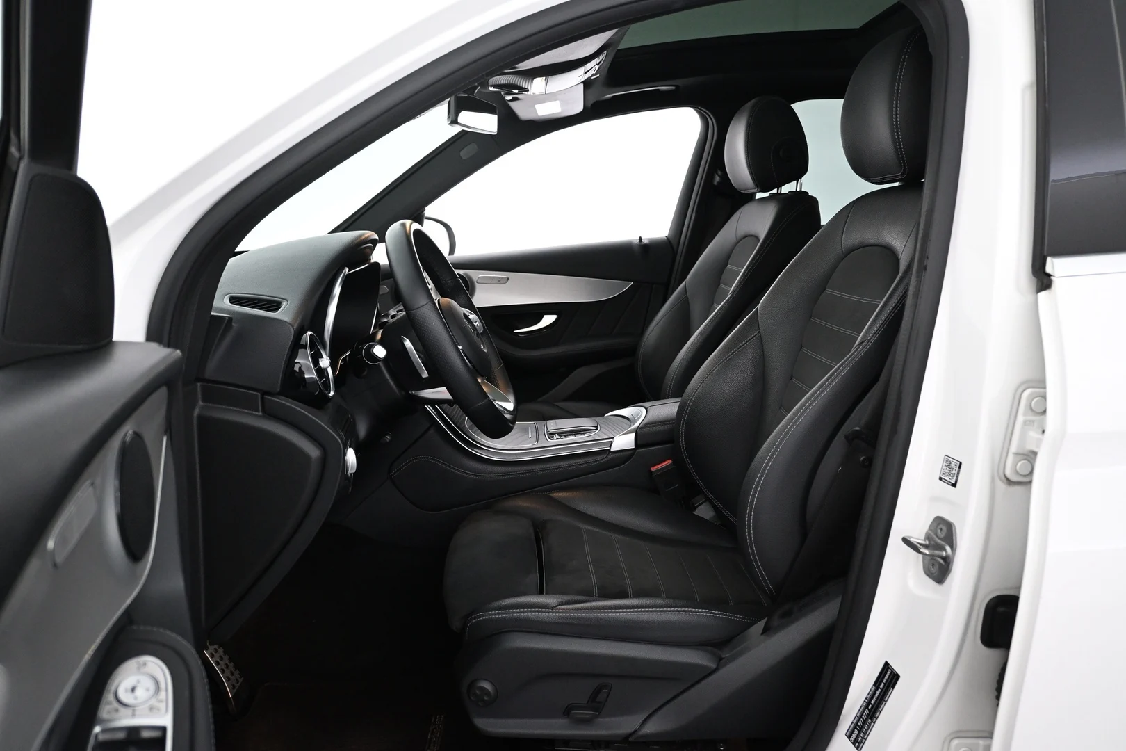 Car Image - 3795y9482rxSgU1FeDpTpm