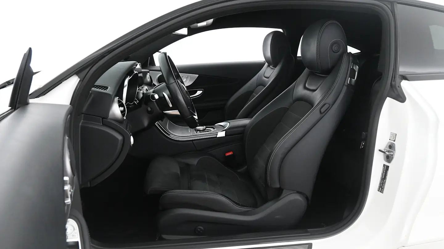 Car Image - 6sFkWRmr088PSsiTGyJydC