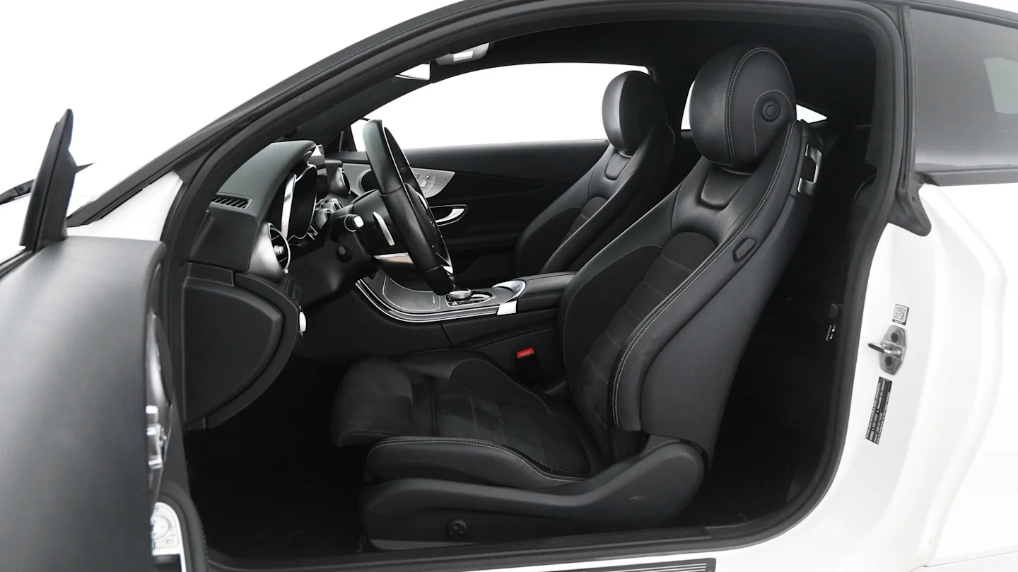 Car Image - 6sFkWRmr088PSsiTGyJydC