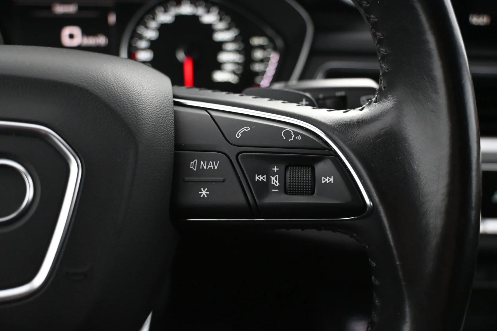 Car Image - 6ae4MQ0UAhgpIrHg5fHWhf