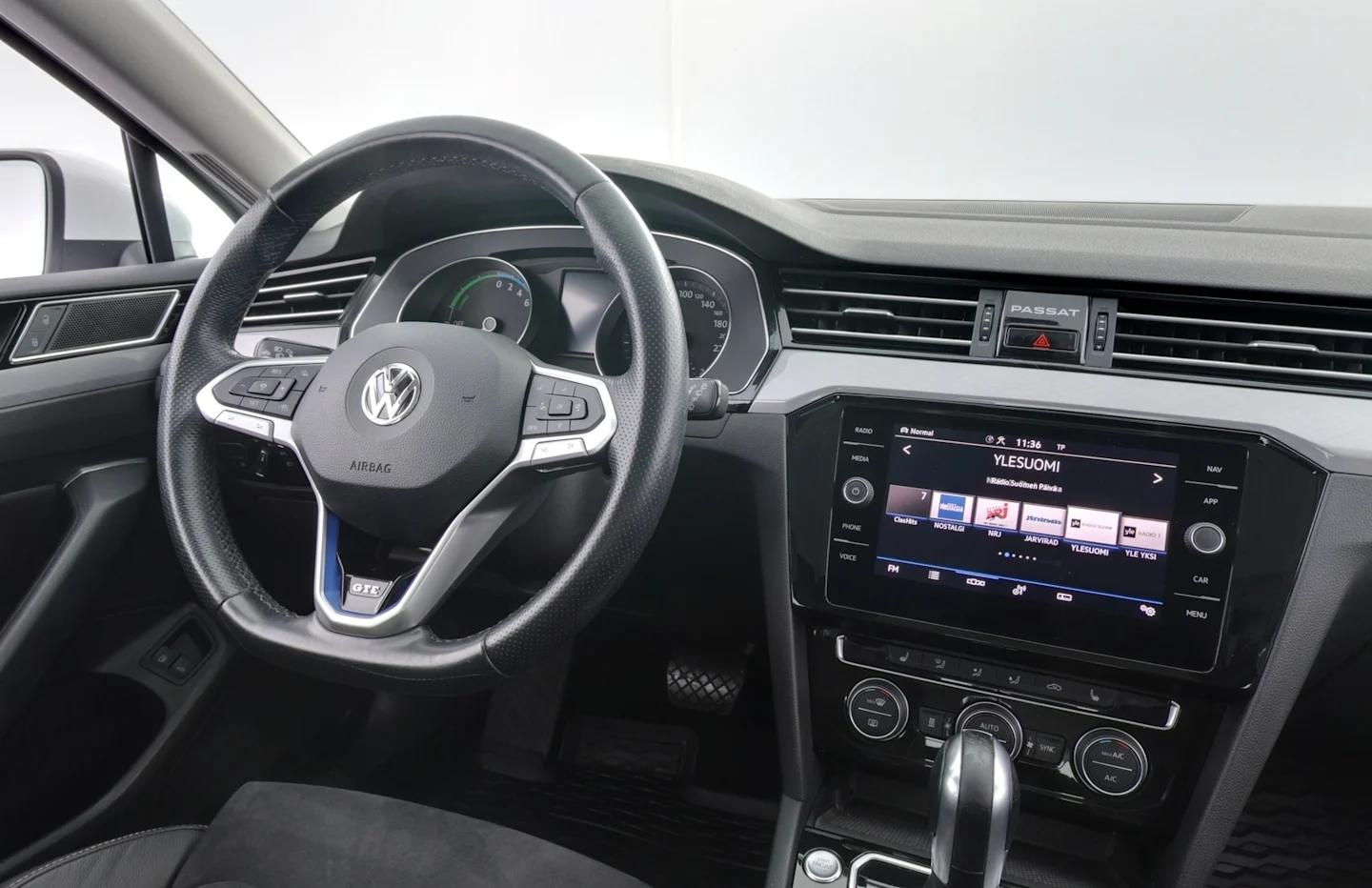Car Image - 6sBfrKlQNtotmlhrld6aHo
