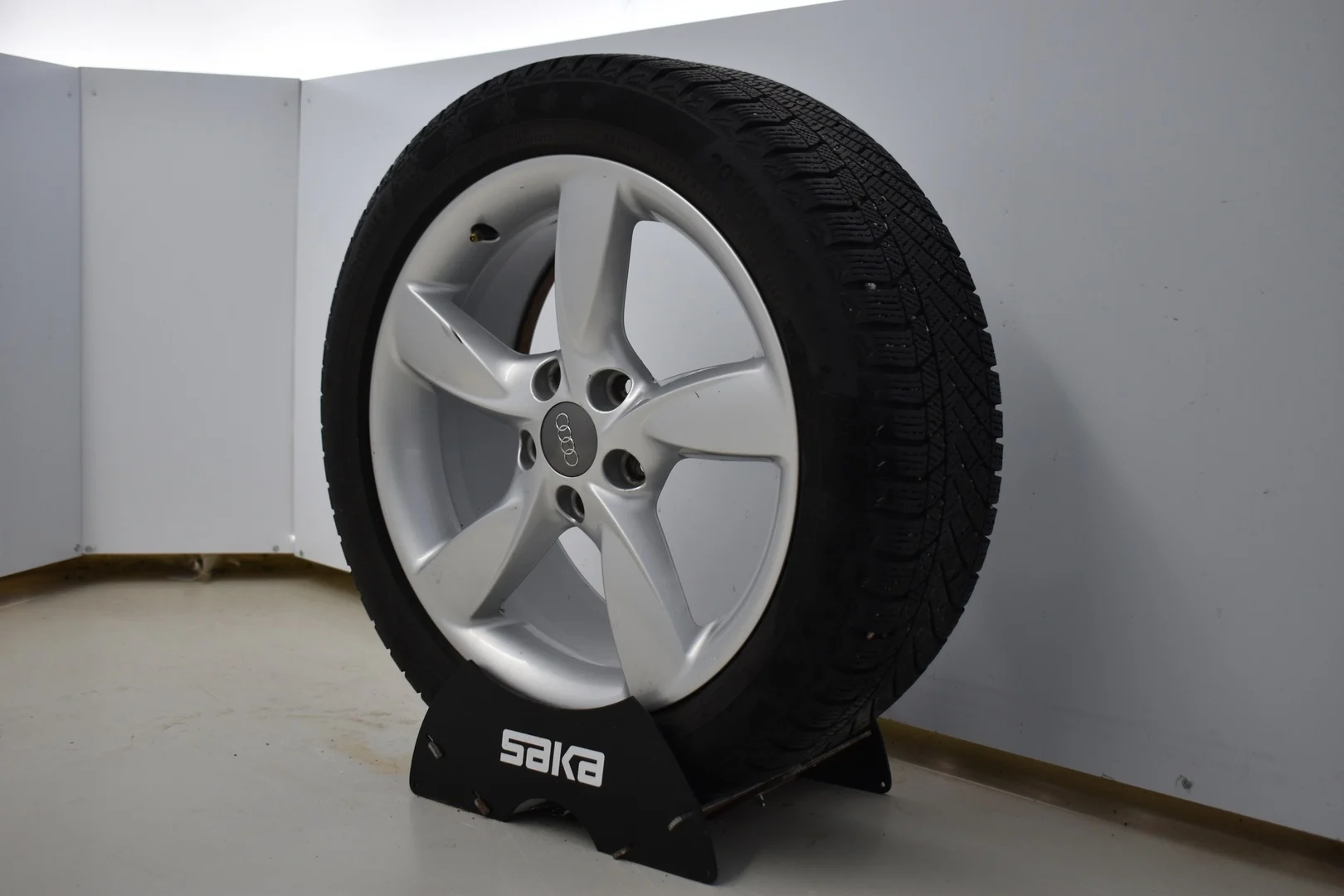 Car Image - 41fyRgXApf9DPTbJc7AqJ5