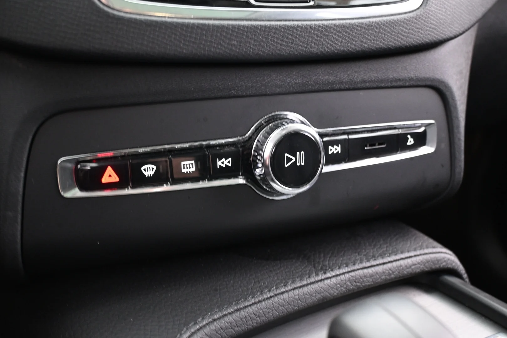 Car Image - 3nw2Urvm7OCjbDd4pqSZN3