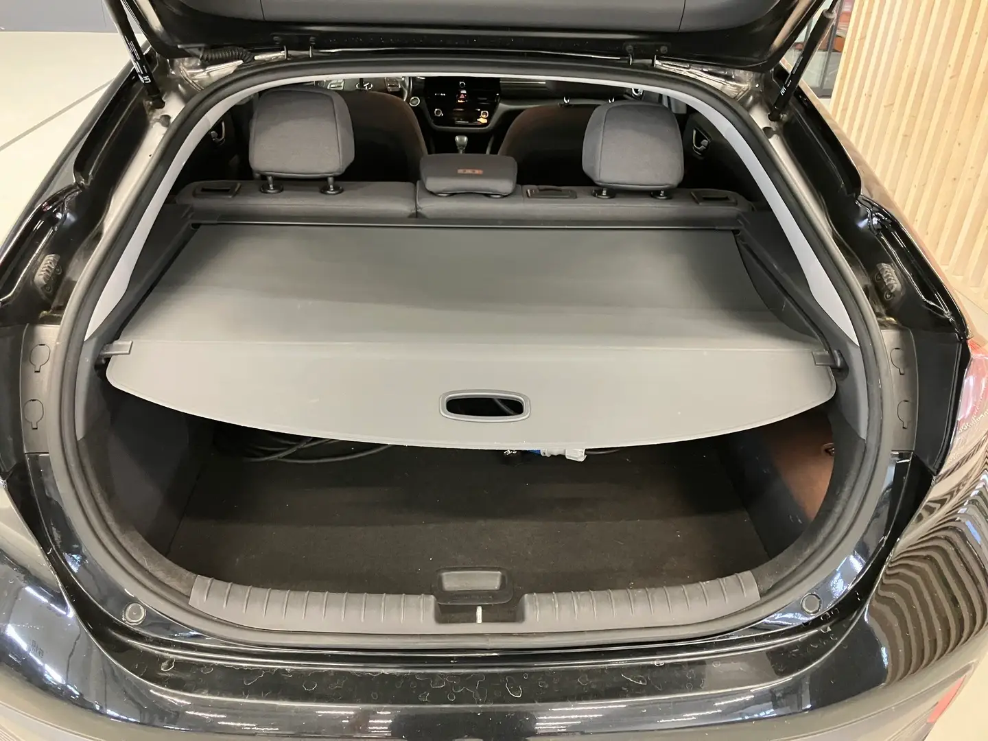 Car Image - QWc4ss0ZHlTkHKtPpn8uO