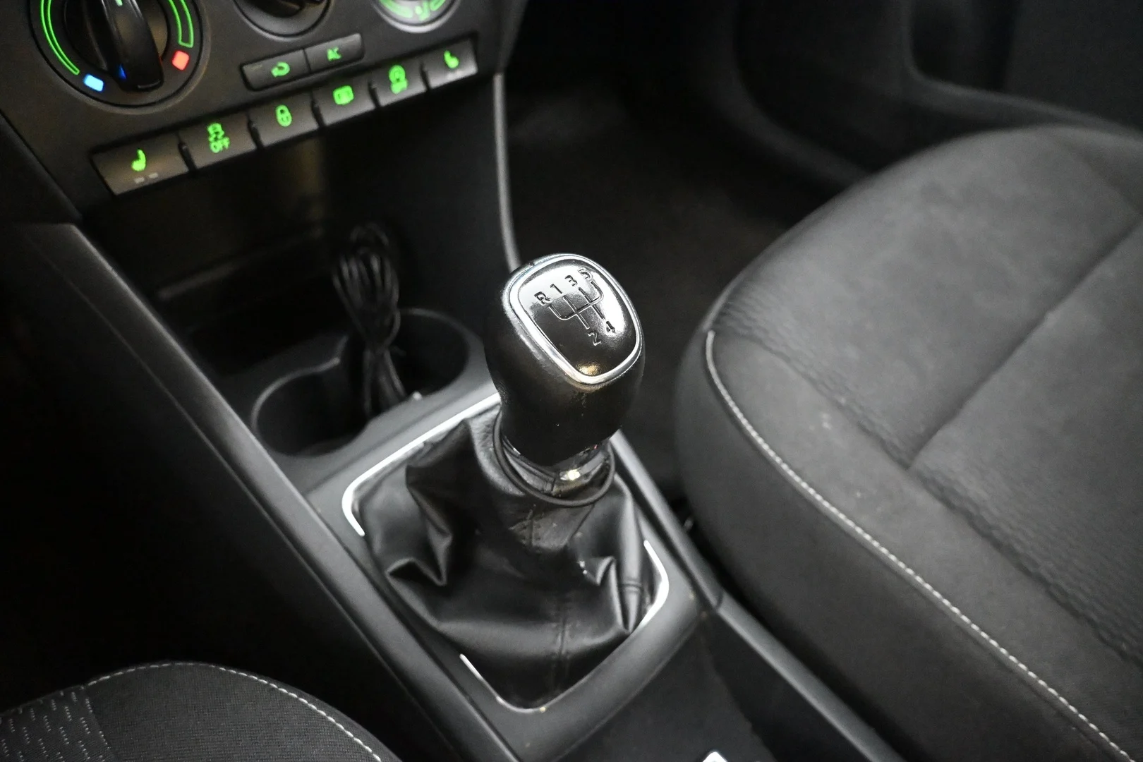 Car Image - 2EeDA5jOZG2oAd7uQ6SwdX