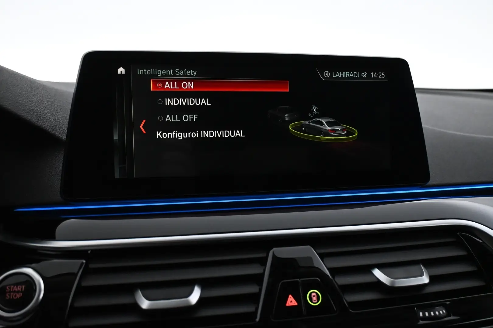 Car Image - 2jdAOwslVd7f4Yy0W3wvpM