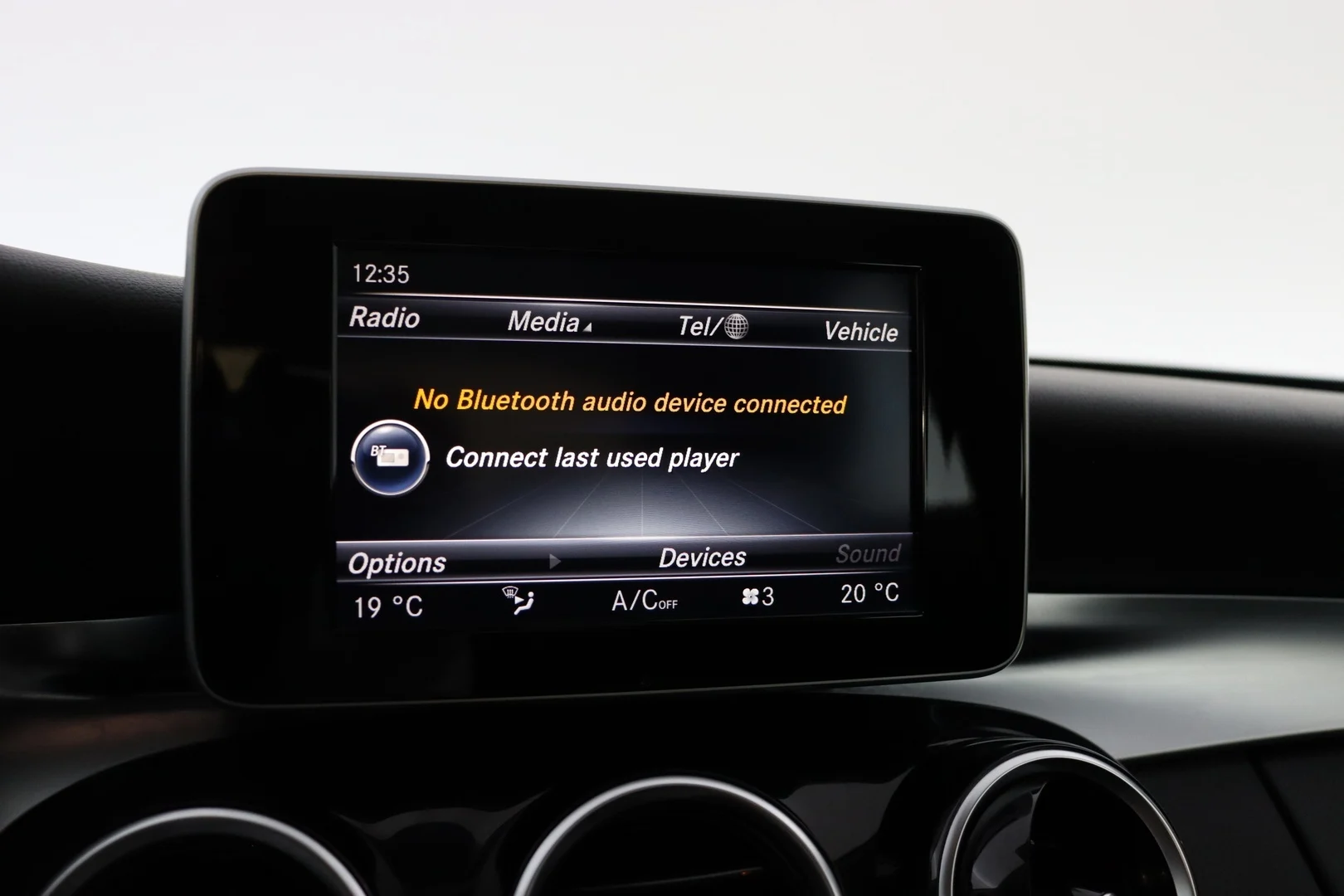 Car Image - V6rq8bDVMT0G5ci0bPmGl