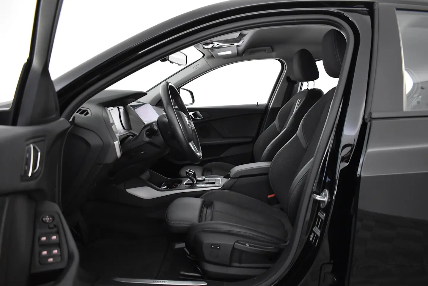 Car Image - 2fH8KxORdvyTB1YZ36yMU5