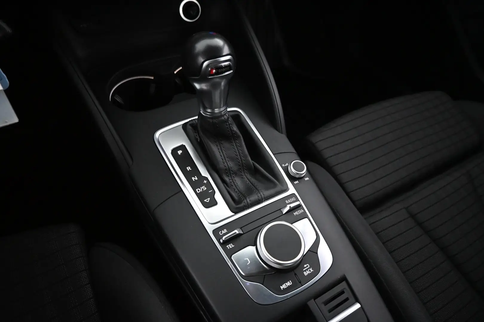 Car Image - 5Qy7dAXEE9prWql778Oore