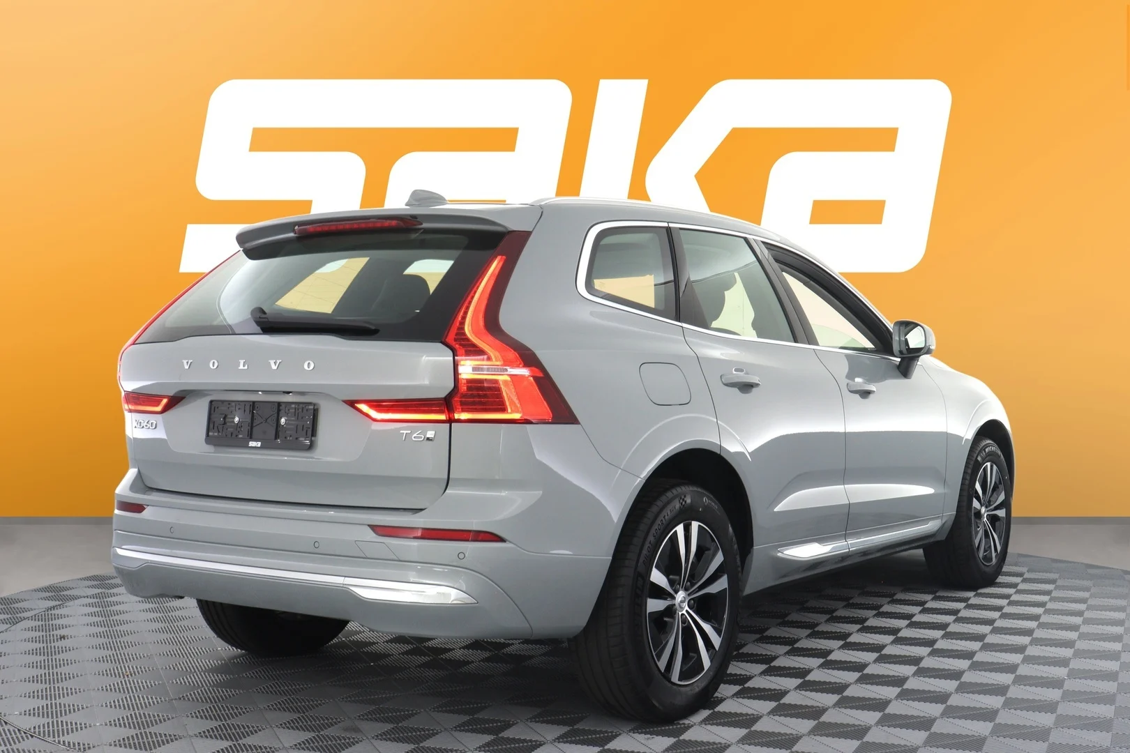 Car Image - 39lphmY5GKgzL99d33mx90