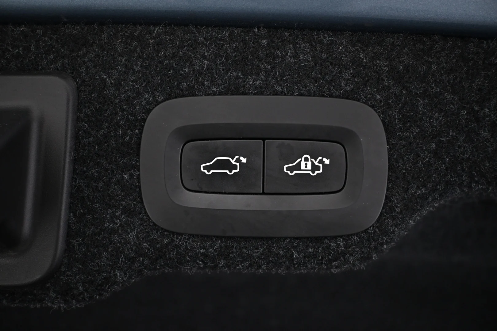 Car Image - 2k5BfeE3dt11duGQhQEwHJ